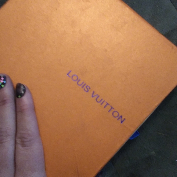 Louis Vuitton UNUSED Belt - Picture 3 of 3